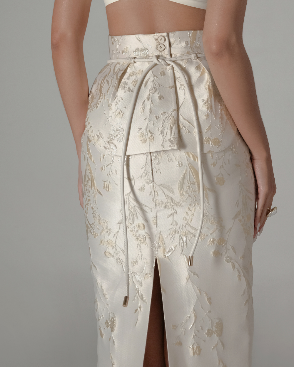 Alessia Set Ivory-Gold (Belt & Skirt)